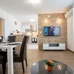 Apartment Anteo Free Parking