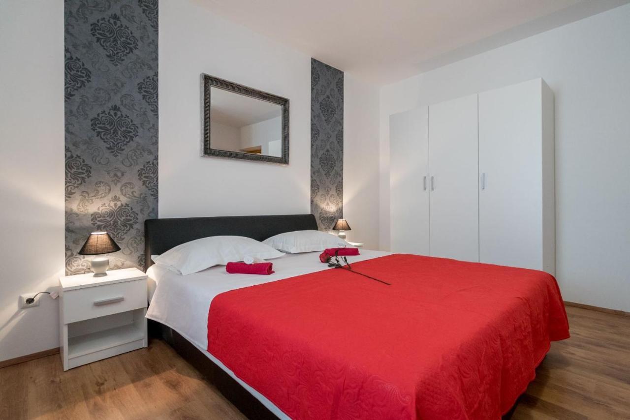 Anteo Free Parking Apartmán *